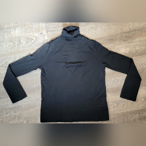 COS 100% Wool Classic Fit Turtleneck Sweater Women's M Black Soft Neutral Lux - Picture 6 of 11